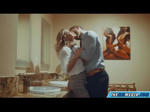 ❤️ When a busty blonde seduces you in a public toilet ☑ Anal porn at en-gb.sexygirlspics-com.ru ❌️❤